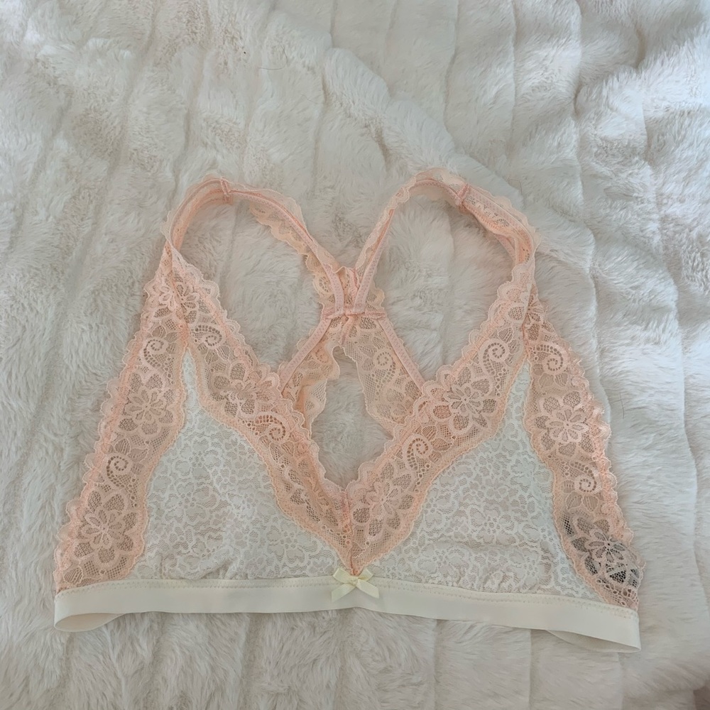 Aeire lace bralette